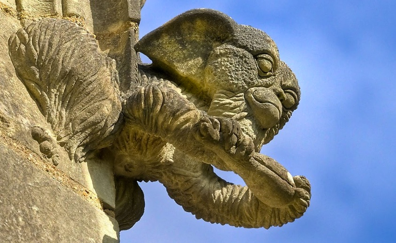 Illustration for article titled A Menagerie of Church Gargoyles Includes Aliens and Astronauts